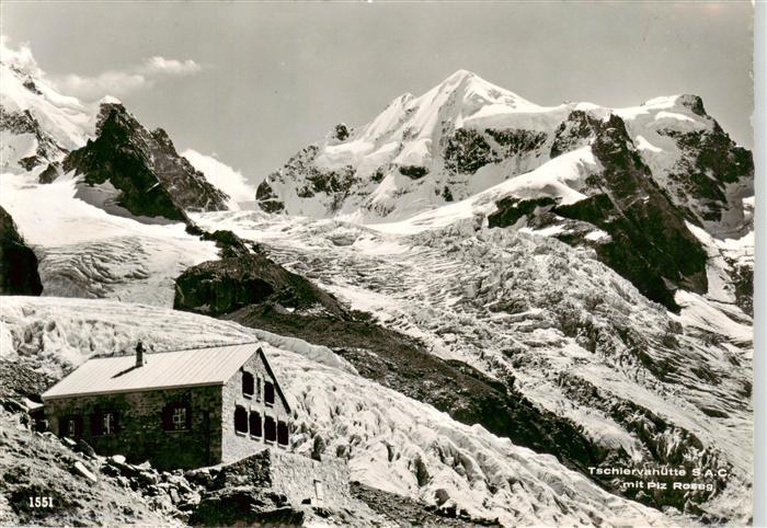 Tschiervahuette 2580m Piz Roseg GR mit Piz Roseg