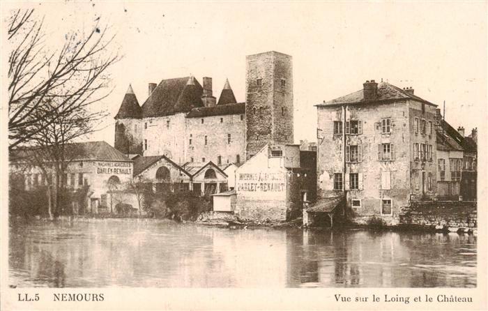 Nemours 77 Seine-et-Marne Vue sur le Loing et le Chateau