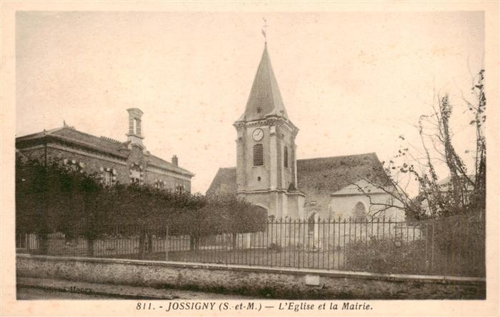 Jossigny 77 Seine-et-Marne Eglise et la Mairie
