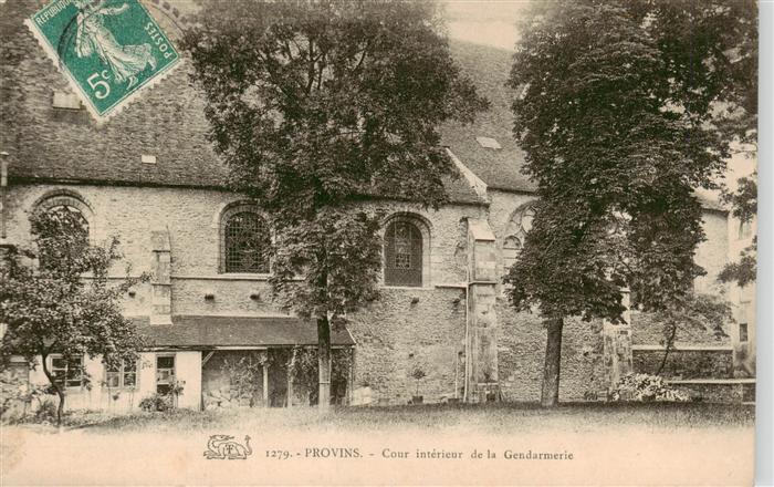 Provins 77 Seine-et-Marne Cour nterieur de la Gendarmerie