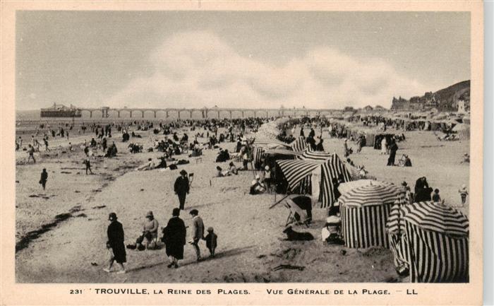 Trouville-sur-Mer La Reine des Plages Vue Generale de la Plage