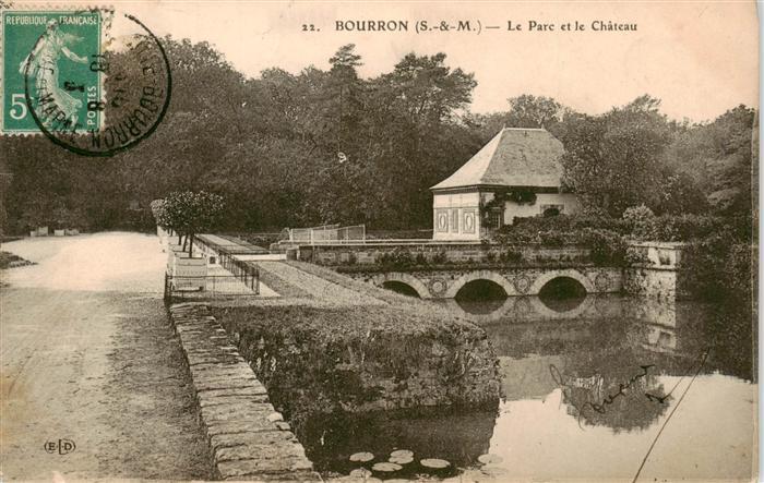 Bourron-Marlotte 77 Seine-et-Marne Le Parc et le Chateau