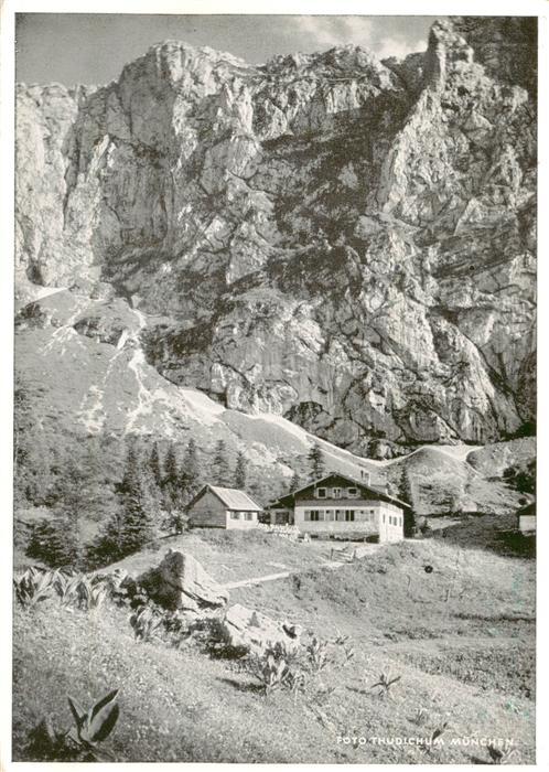 Tutzingerhuette 1327m Benediktinerwand Ansicht