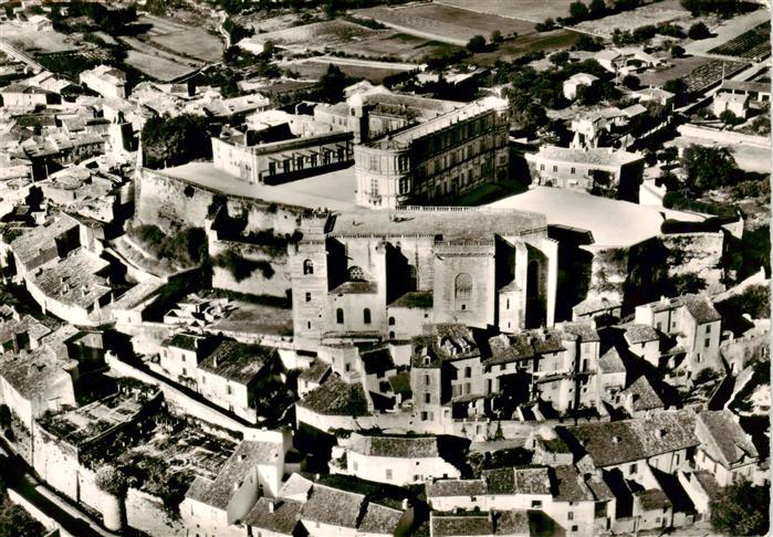 Grignan 26 Drome Le Village et le Chateau