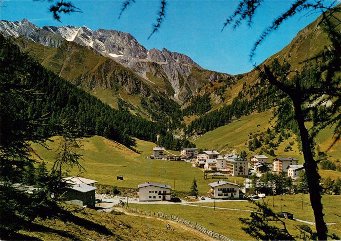 Samnaun Dorf GR mit Zeblesjoch