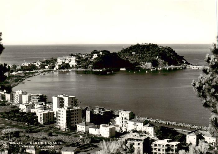 Sestri Levante Liguria IT Panorama da ponente
