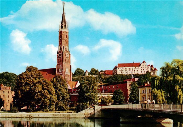 Landshut  Isar Stadtblick mit St Martinskirche und Burg Trausnitz