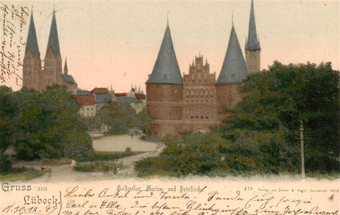 LueBECK  CITY Holstentor Marien- und Petrikirche