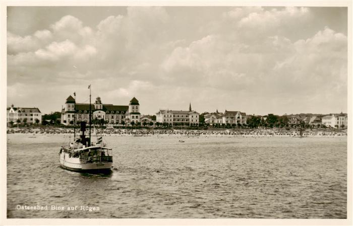 Binz Ruegen Strandhotel Fahrgastschiff