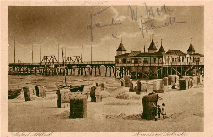 Ahlbeck Ostseebad Strand mit Seebruecke