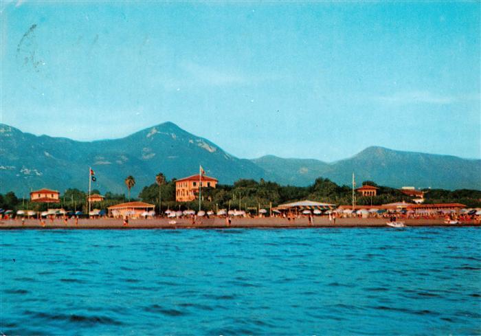 Marina di  Pietrasanta Lucca Toscana IT Spiaggia e Alpi Apuane