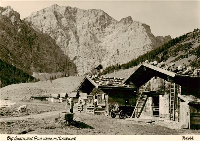 Eng Hinterriss Tirol AT Eng Almen mit Grubenkar im Karwendel