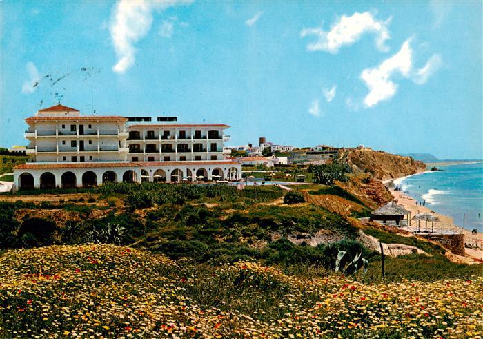Conil de la Frontera Hotel Flamenco Vista parcial y acceao a la playa