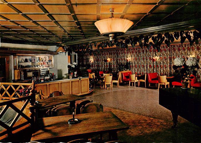 Andermatt UR Hotel Restaurant Schluessel Speise- und Gemeinschaftssaal Bar Danci