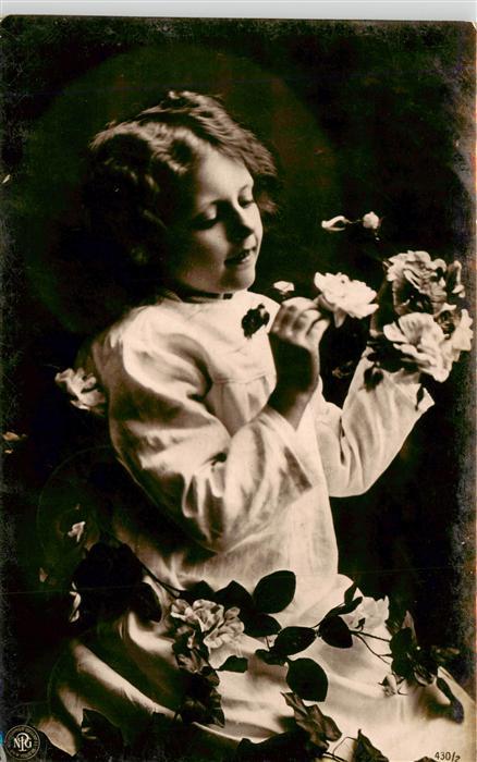 Foto NPG Nr. Nr. 430/2 Kind Blume