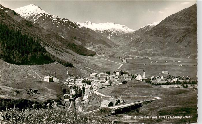 Andermatt UR mit Furka Oberalp Bahn