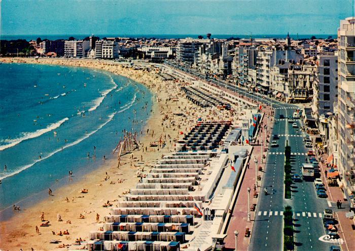 Les Sables-d Olonne 85 Le remblai et la plage Vue aerienne