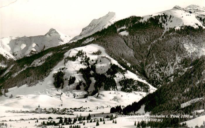Tannheim Tirol AT mit Neunerkoepfle