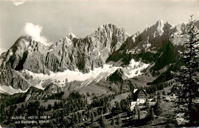 Austriahuette 1638m Dachstein AT Fliegeraufnahme
