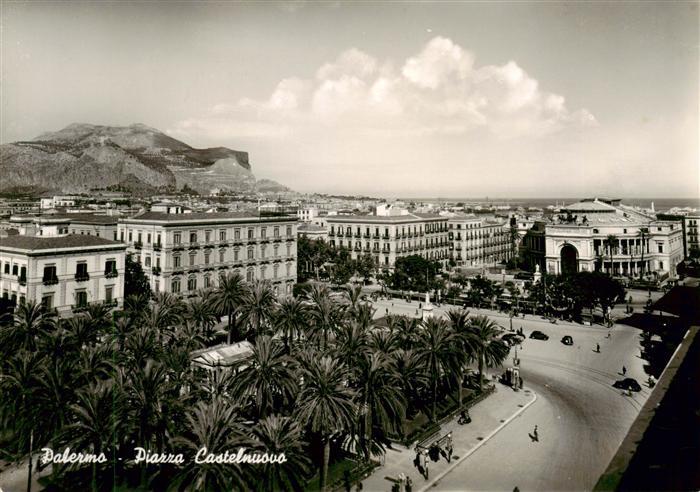Palermo  Sicilia Piazza Castelnuovo