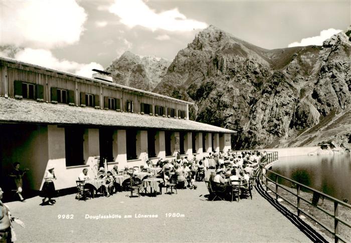 Douglashuette 1974m Luenersee Vorarlberg AT Terrasse Panorama