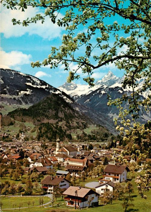 Schruns Tschagguns mit Zimba Alpenpark Montafon