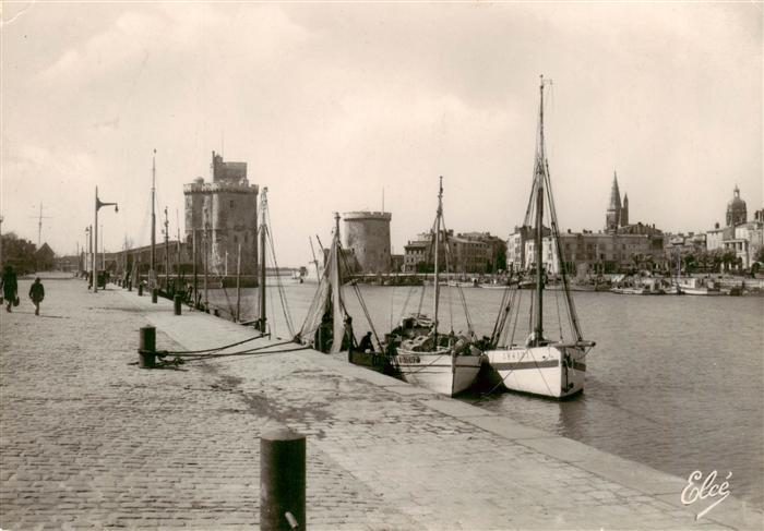 La Rochelle 17 Le Port Le Quai St Nicolas