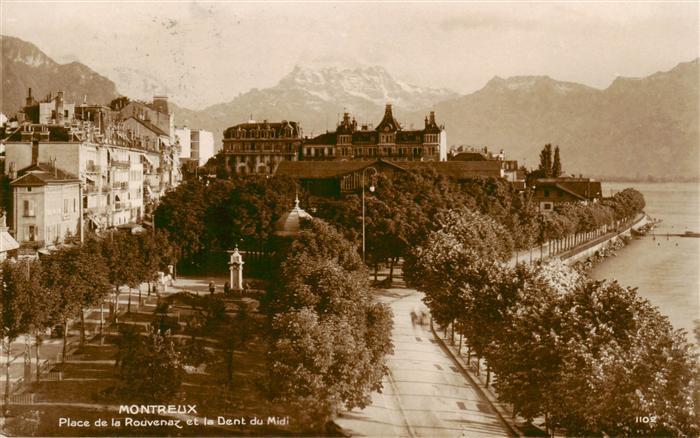 Montreux  VD Place de la Rouvernac et la Dent du Midi