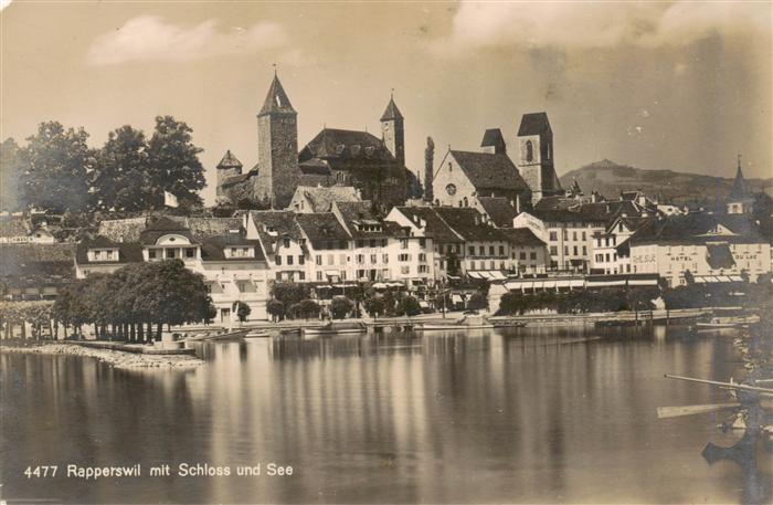 Rapperswil BE mit Schloss und See