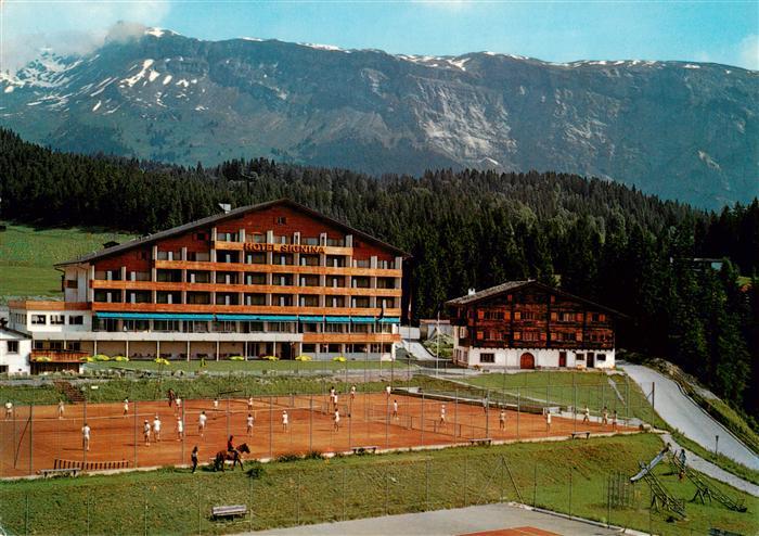 Laax GR Hotel Signina House Tennisplaetze Flimserstein