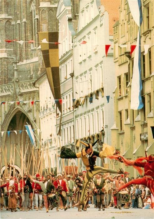 Landshut  Isar Landshuter Hochzeit 1475 Reisige ziehen singend durch die Stat