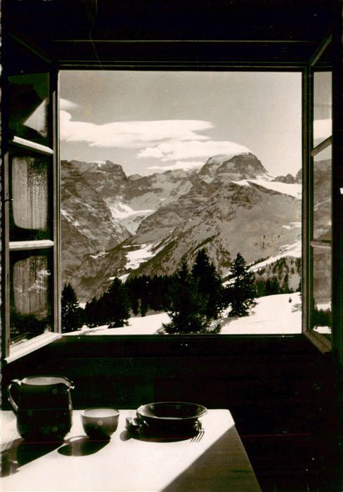 Braunwald GL Blick vom Skihaus Mattwald zum Toedi