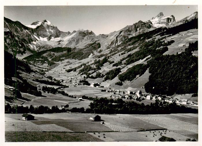 Elm GL mit Hausstock Leiterberg und Kaerpfstock