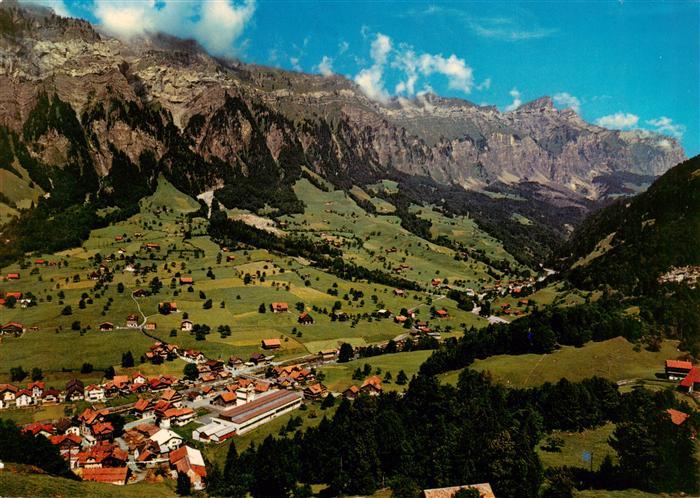 Hinterthal AT Muothathal mit Heubergen gegen Pragel