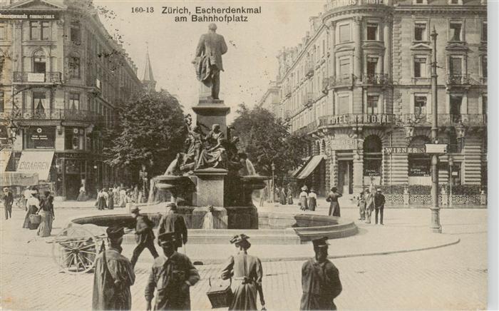 Zuerich  ZH Escherdenkmal am Bahnhofplatz