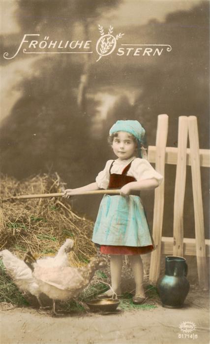 Foto Amag Nr. Nr. 61714/6 Ostern Kind Heu
