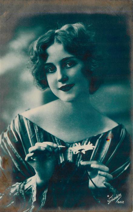Foto Fotocelere Nr. Nr. 662 Frau