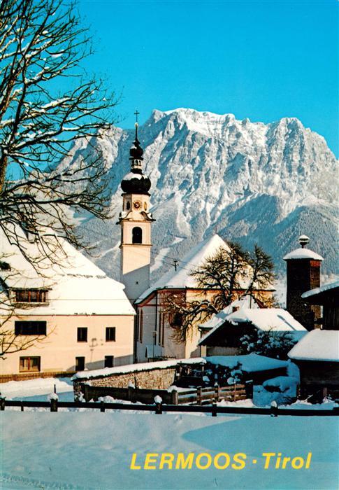 Lermoos Tirol AT Ortspartie mit Kirche