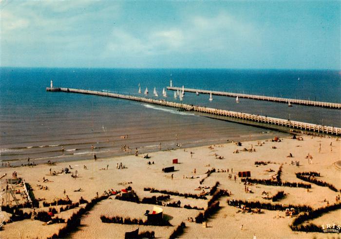 Nieuwpoort  West-Vlaanderen Belgie Strand en Havengeul vue aérienne