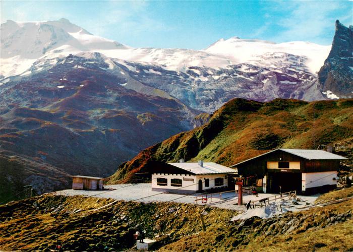 Hintertux Zillertal Gletscherbahn Bergstation mit Gfrorene Wandspitze Olperer un