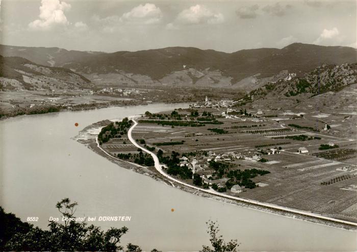 Duernstein Wachau AT Donautal Fliegeraufnahme