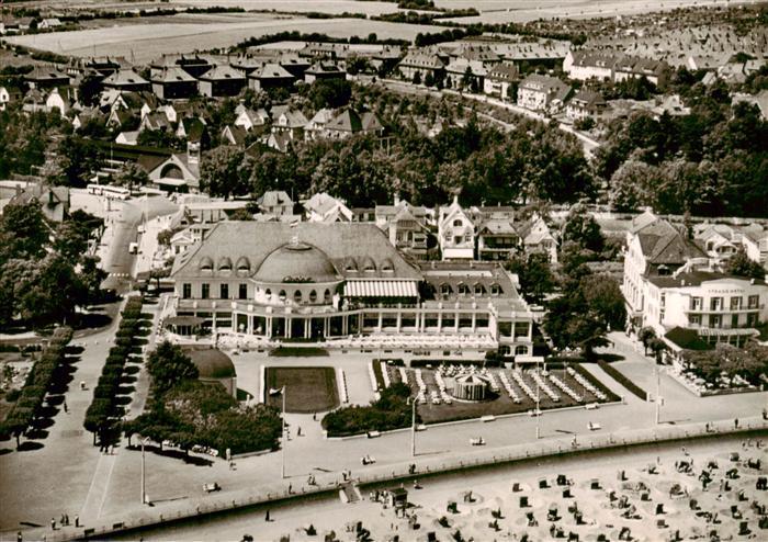 Travemuende Ostseebad Blick auf Casino und Strandhotel