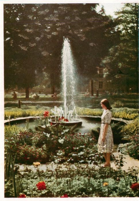 Bad Teplitz-Schoenau Teplice CZ Partie im Kurgarten mit Leuchtbrunnen
