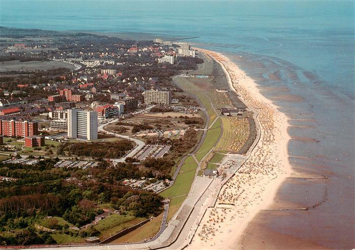 Doese Cuxhaven Blick laengs des Strandes Richtung Duhnen