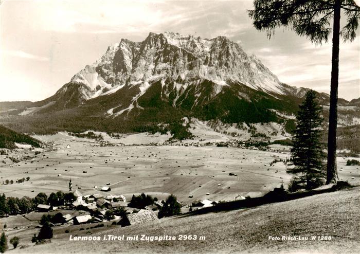 Lermoos Tirol AT mit Zugspitze