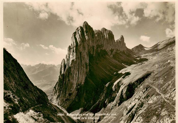 Kreuzberge 2065m SG Blick von der Saxerluecke ins Rheintal