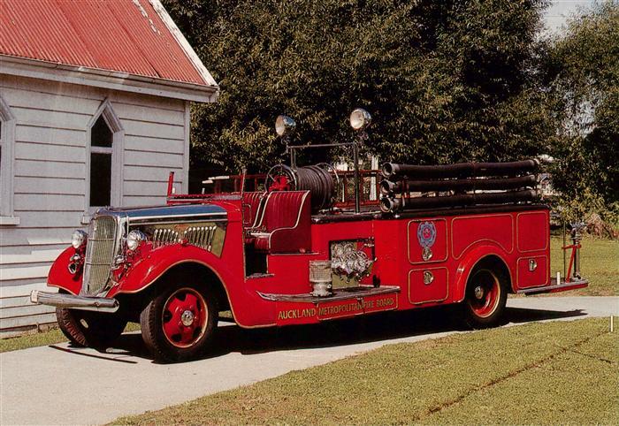 Feuerwehr Fire-Brigade Pompiers Bomberos 1935 Ford V8