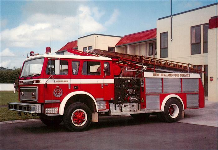Feuerwehr Fire-Brigade Pompiers Bomberos 1982 International ACCO 1950c