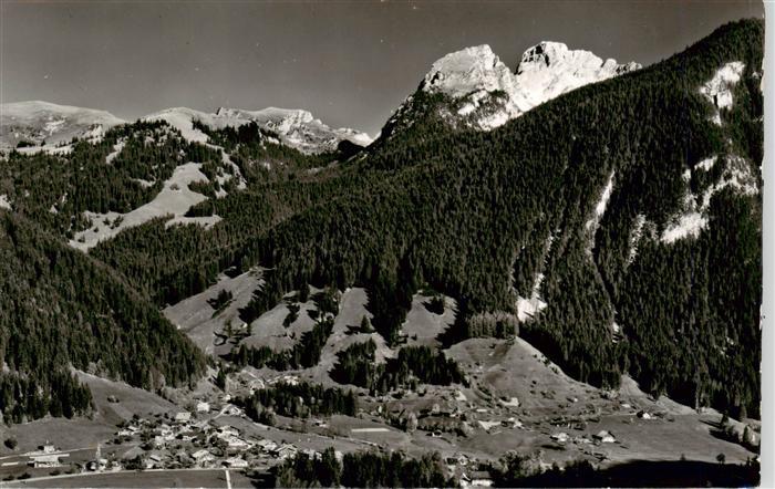 Blankenburg BE Fliegeraufnahme mit Spielgerten