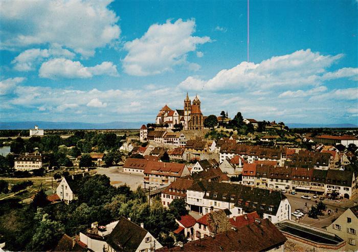 Breisach Rhein Stadtpanorama Marktplatz und Muensterberg